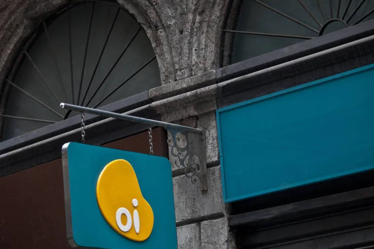
	Fachada de loja da Oi: a&ccedil;&otilde;es da empresa despencaram na Bolsa
 (Dado Galdieri/Bloomberg)