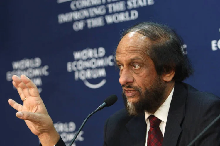 
	Cientista indiano Rajendra Kumar Pachauri: sob acusa&ccedil;&otilde;es de ass&eacute;dio sexual, o Pr&ecirc;mio Nobel da Paz de 2007 pediu afastamento tempor&aacute;rio de universidade em Nova D&eacute;lhi
 (Daniel Acker/Bloomberg News)