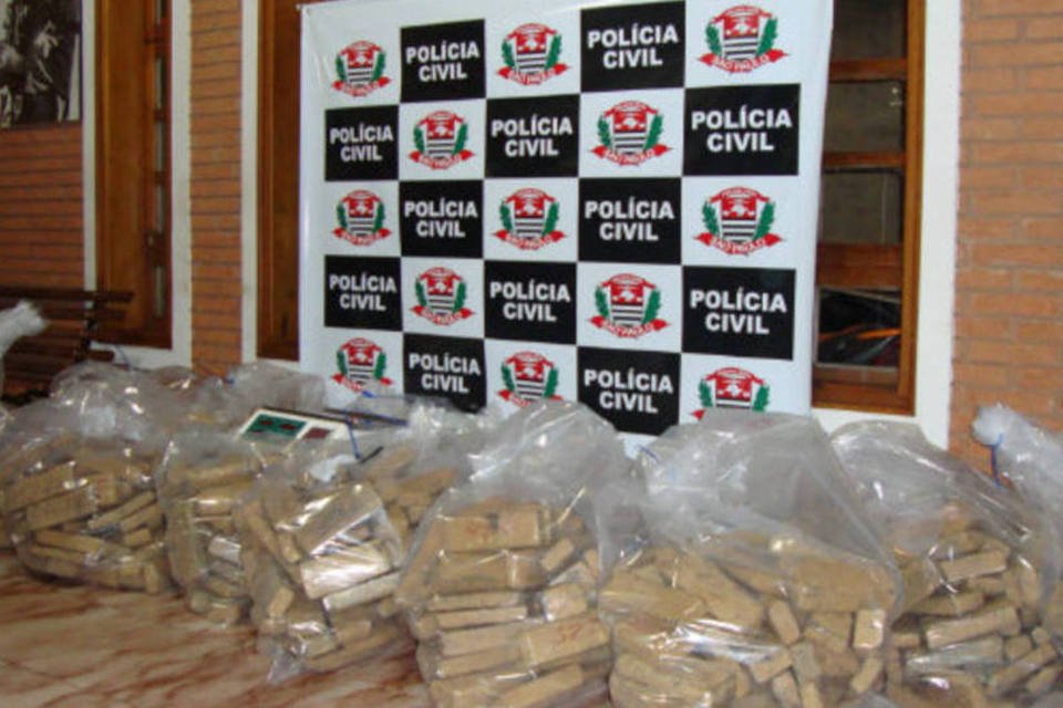 Polícia apreende 2,4 t de maconha no interior de SP