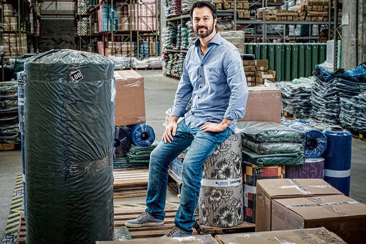 Scandian, fundador da MadeiraMadeira: a venda de móveis pela internet cresce na crise (Marcelo Almeida/Exame)