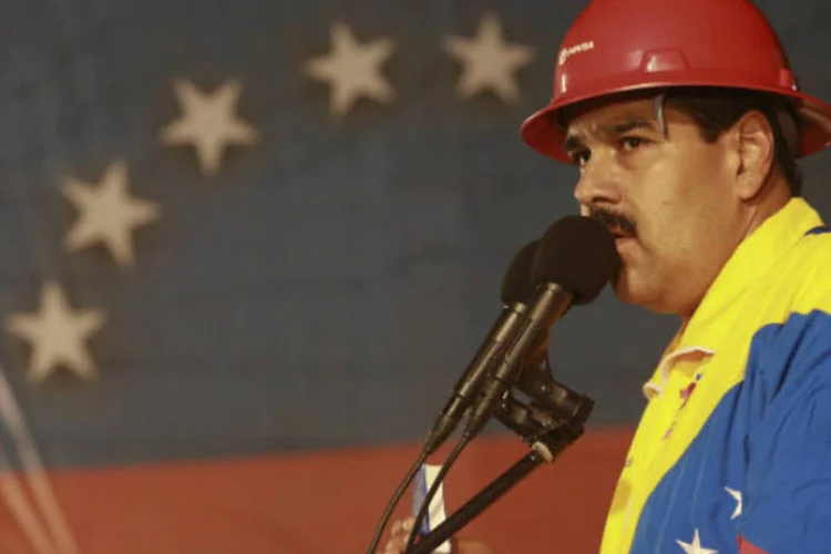 
	Nicol&aacute;s Maduro: o presidente interino se reuniu com partidos aliados do Governo em Caracas e depois partiu para o estado de Anzo&aacute;tegui
 (REUTERS/Palácio de Miraflores)