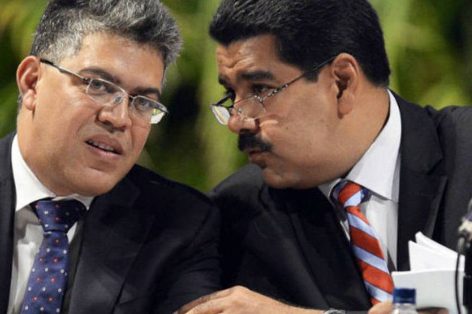 "O que saberá este jovem Snowden", questiona Maduro