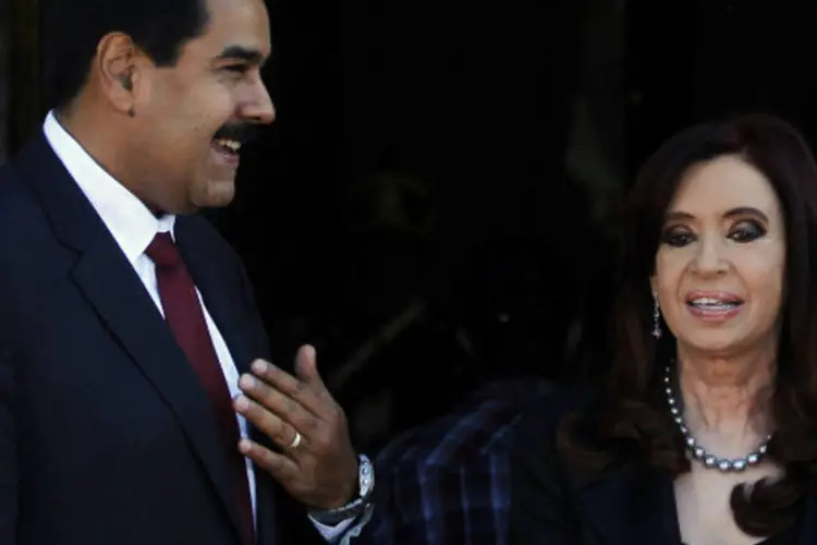 
	O presidente da Venezuela, Nicol&aacute;s Maduro, e a presidente da Argentina, Cristina Kirchner
 (REUTERS/Marcos Brindicci)