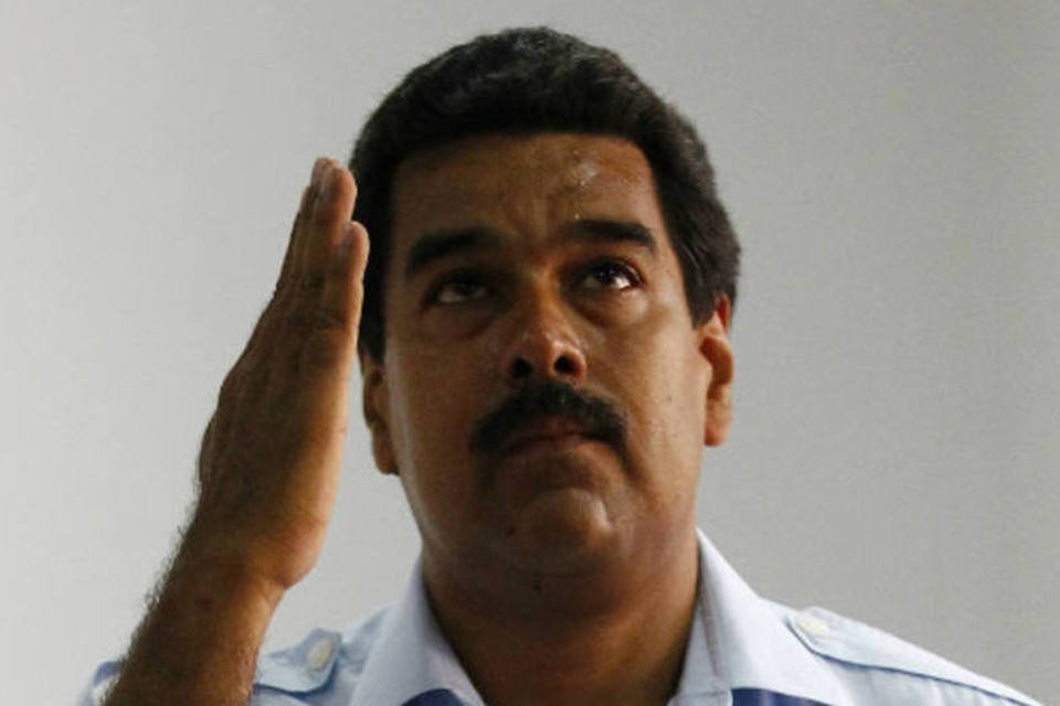 Dilma chega à Venezuela para acompanhar posse de Maduro