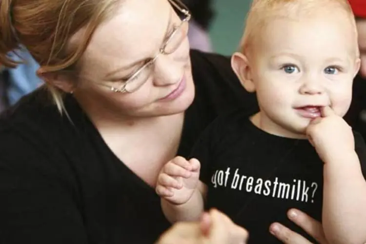 
	M&atilde;e com beb&ecirc;: Internauta quer iniciar uma aplica&ccedil;&atilde;o financeira para o filho rec&eacute;m-nascido e retirar o valor ap&oacute;s 20 anos
 (Getty Images)