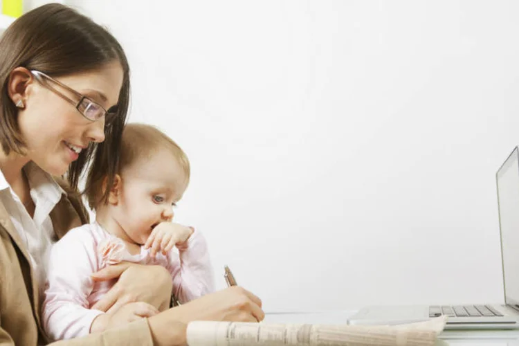 Adoção: licença para adoção não pode ser menor que a concedida às gestantes (LifeImagesLLC/Thinkstock)