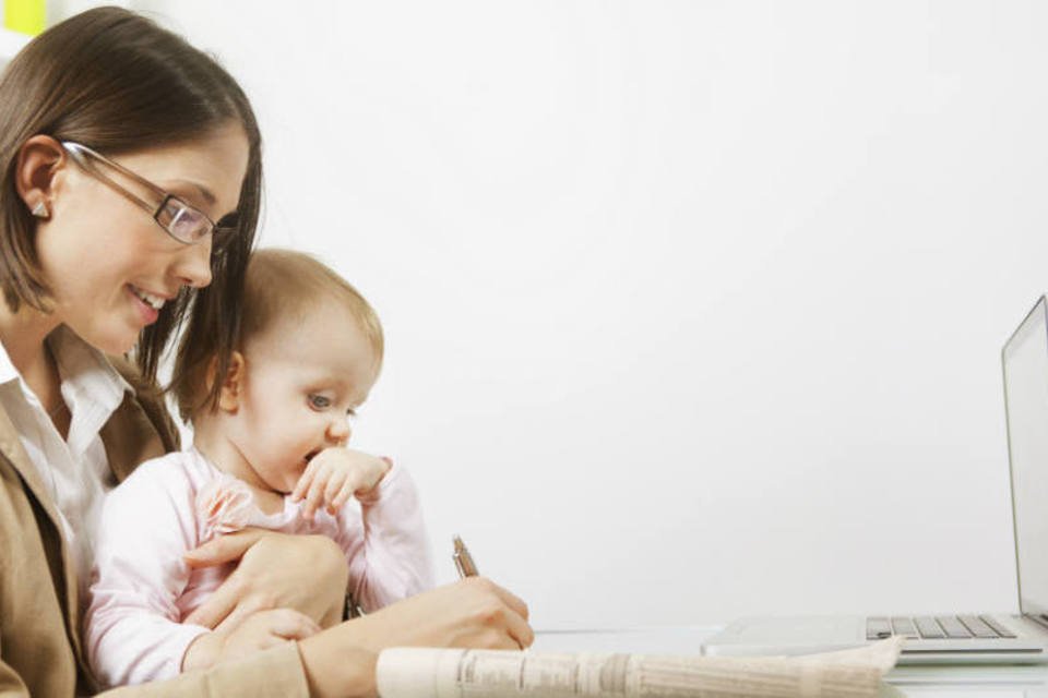 Servidoras que adotam ganham direito a licença-maternidade