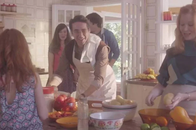 
	Campanha da Maggi: marca criou uma s&eacute;rie de a&ccedil;&otilde;es ao longo do ano que trabalhar&aacute; o conceito #BoraCozinhar
 (Reprodução/YouTube)