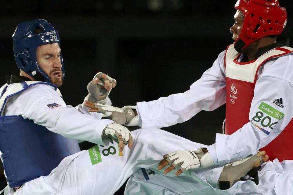 Maicon Siqueira vence no taekwondo e avança para as quartas