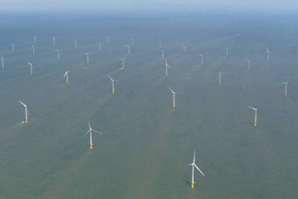Thanet Offshore Wind Farm: turbinas eólicas se espalham por 35 km² de mar.  (.)