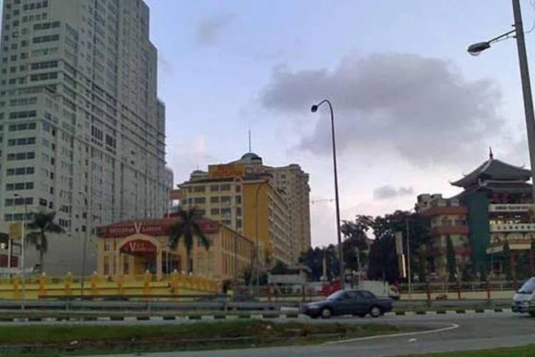 
	Mal&aacute;sia: antes de morrer na &uacute;ltima segunda-feira, Chin Peng forjou reputa&ccedil;&atilde;o como guerrilheiro valente a Segunda Guerra Mundial
 (Wikimedia Commons)