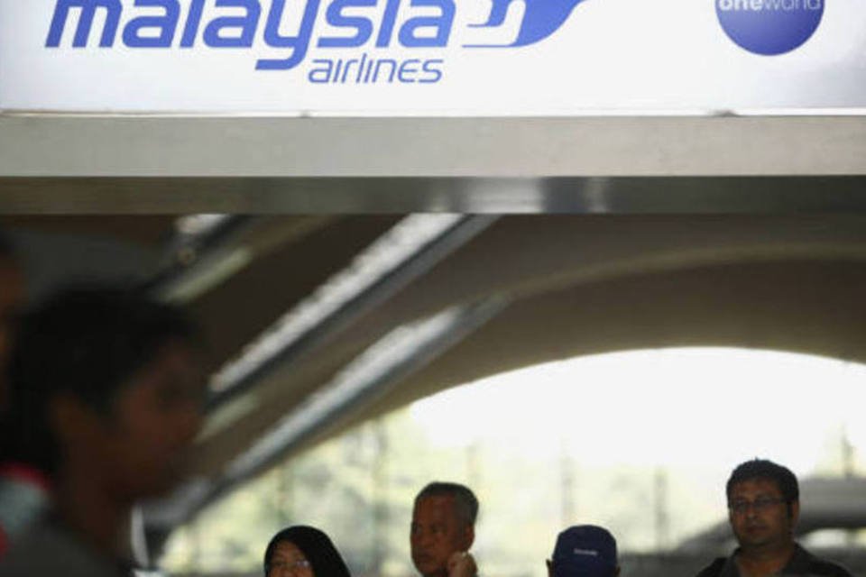 Passaportes falsos podem ter sido usados em voo malaio
