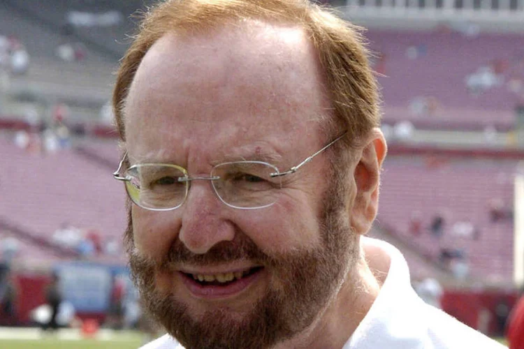 Malcolm Glazer durante uma partida do Tampa Bay Buccaneers, em setembro de 2005 (A. Messerschmidt/Getty Images)