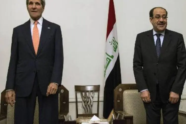 
	Premi&ecirc; iraquiano, Nuri al-Maliki, e o secret&aacute;rio de Estado americano, John Kerry
 (Brendan Smialowski/AFP)