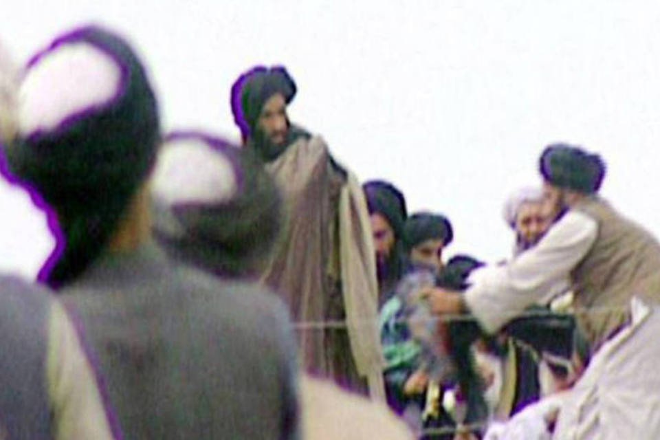 Taliban diz que ocultar morte de líder foi decisão militar