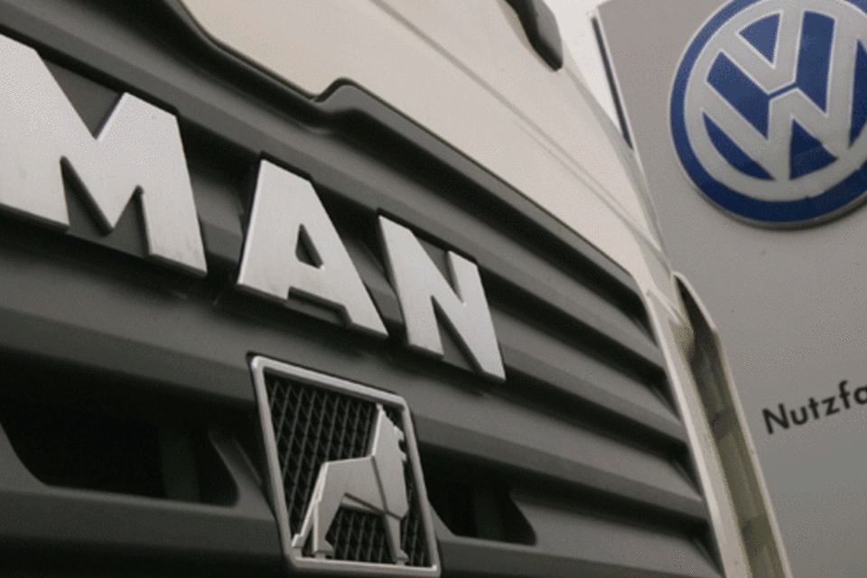Volks oficializa oferta de compra da MAN para fusão com Scania