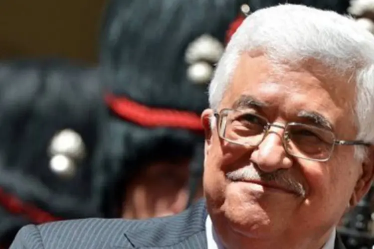 O presidente palestino, Mahmud Abbas: Yaser Arafat morreu no dia 11 de novembro de 2004 no hospital militar francês Percy de Clamart, próximo a Paris (©AFP/File / Gabriel Bouys)