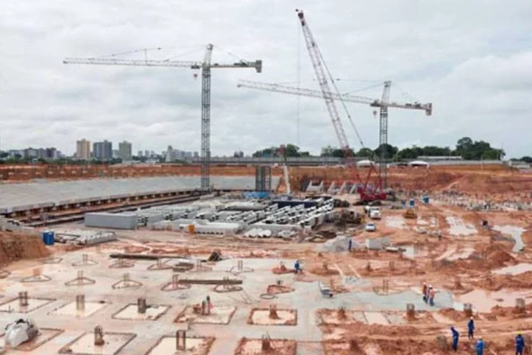 
	Obras no est&aacute;dio em Manaus: o decreto prev&ecirc;, no entanto, que a Uni&atilde;o e as entidades da administra&ccedil;&atilde;o federal indireta poder&atilde;o ser poupadas da obrigatoriedade
 (Monitoramento/Ministério do Esporte)