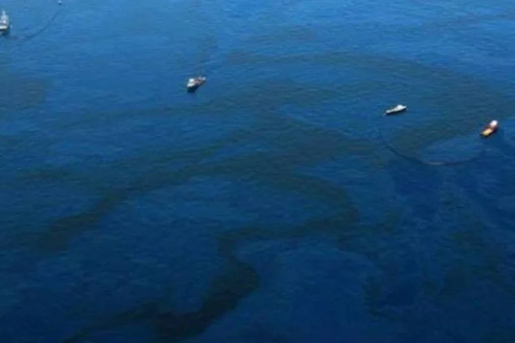 Vazamento no Golfo do México: crescimento da produção em águas profundas no Brasil, Angola e Nigéria está em risco, de acordo com a AIE.  (.)