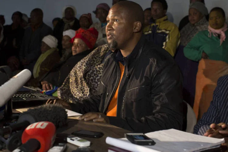 Mandla Mandela, neto de Nelson Mandela: os 15 membros da família que levaram Mandla à justiça revelaram em sua queixa que esperam a morte iminente de Mandela. (REUTERS/Siegfried Modola)