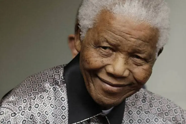 Imagem de junho de 2008 do ex-presidente sul-africano Nelson Mandela em Londres
 (Shaun Curry/AFP)