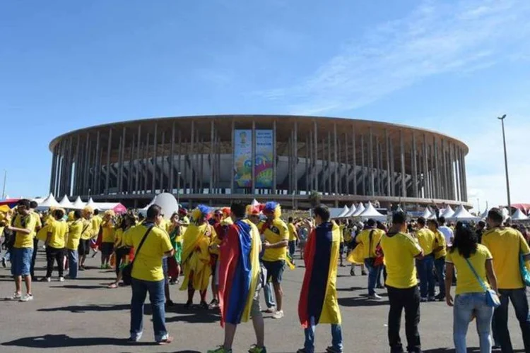 Inicialmente orçadas em cerca de R$ 600 milhões, as obras no estádio custaram ao fim, em 2014, um total R$ 1,575 bilhão (Marcello Casal Jr/Agência Brasil)