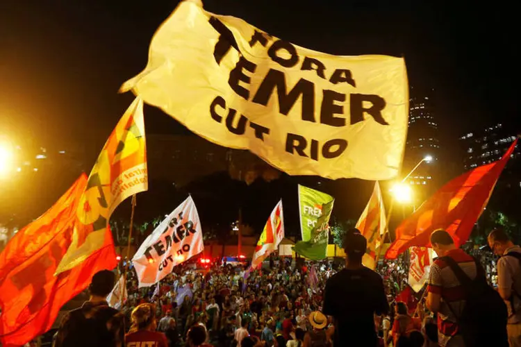 Manifestação contra impeachment 31/08 Rio de Janeiro (Ricardo Moraes/Reuters)