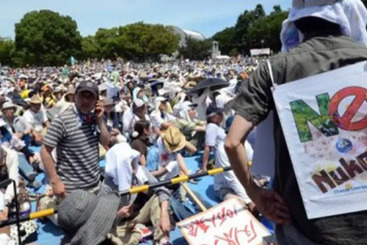 Manifestação contra energia nuclear no Japao: cerca de 170 mil pessoas protestaram perto do parque Yoyogi
 (Yoshikazu Tsuno/AFP)