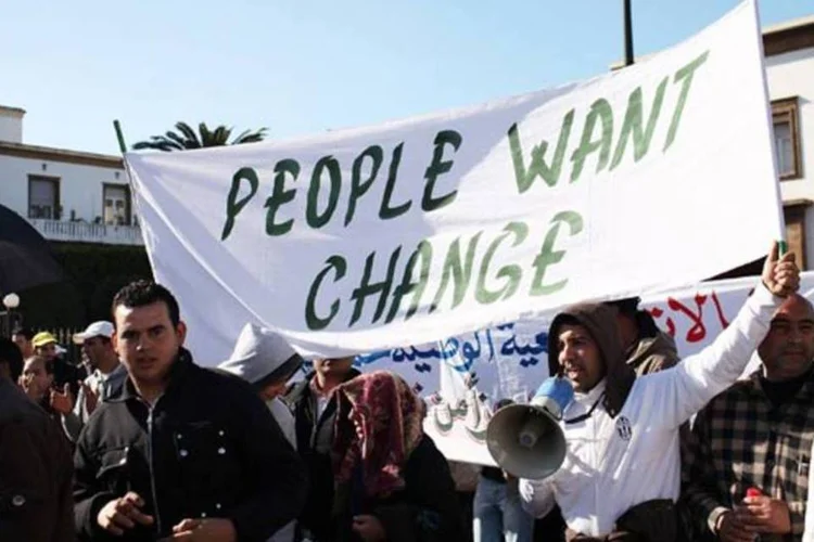 Manifestação de opositores no Marrocos: rei anunciou mudanças (Spencer Platt/Getty Images)