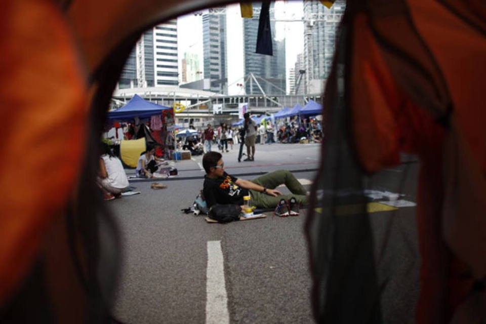Manifestantes de Hong Kong se reagrupam no centro