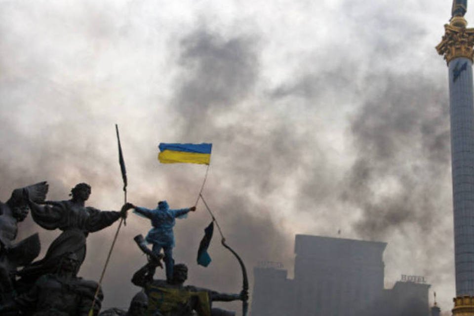 UE aprova sanções contra a Ucrânia