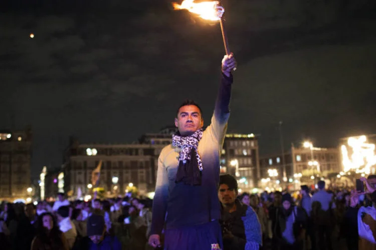 
	Manifestante no M&eacute;xico: aeroporto suspendeu os voos e fechou suas instala&ccedil;&otilde;es
 (Getty Images)