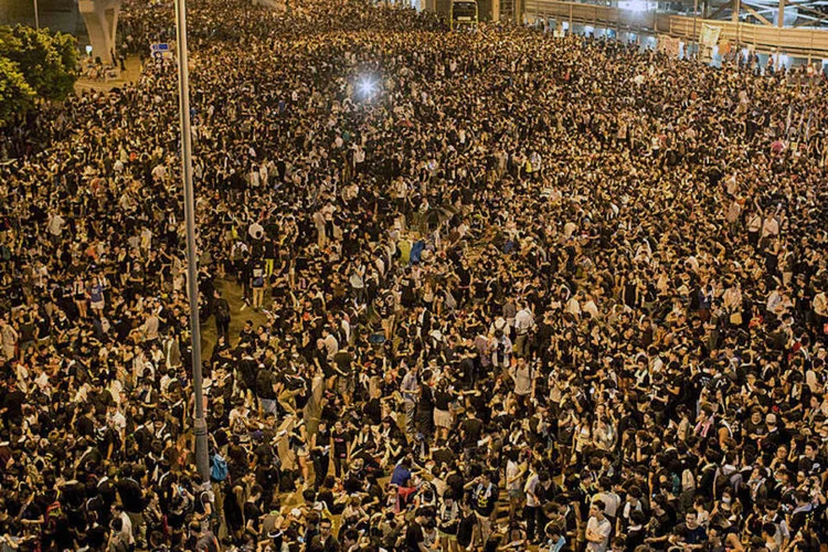 
	Hong Kong: epicentro dos protestos viveu hoje uma manh&atilde; mais tranquila
 (Getty Images)