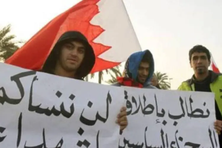 Protestos no Bahrein: revoltas continuam no Oriente Médio (Adam Jan/AFP)