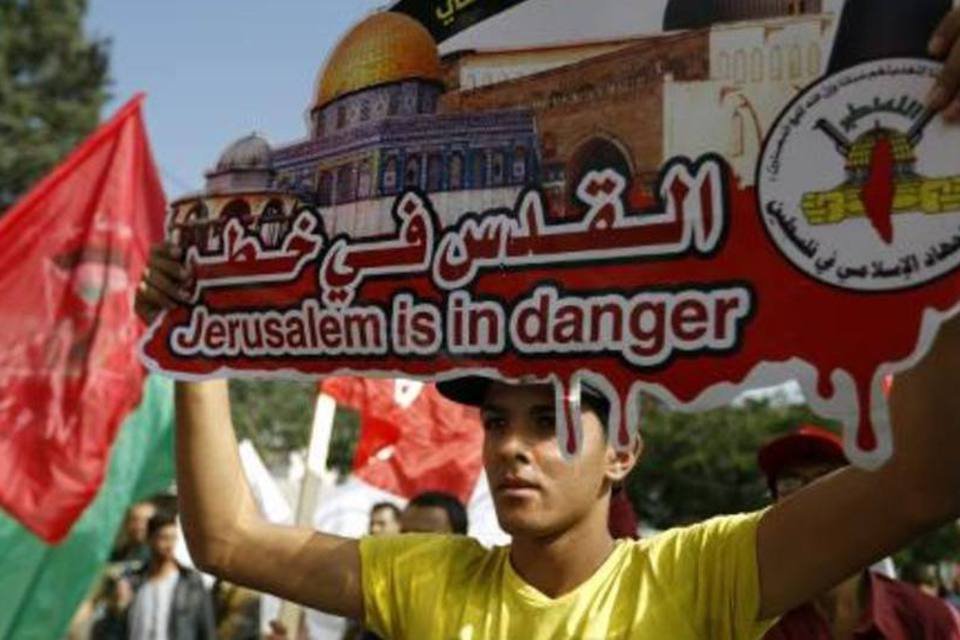 Palestinos protestam para defender Esplanada das Mesquitas