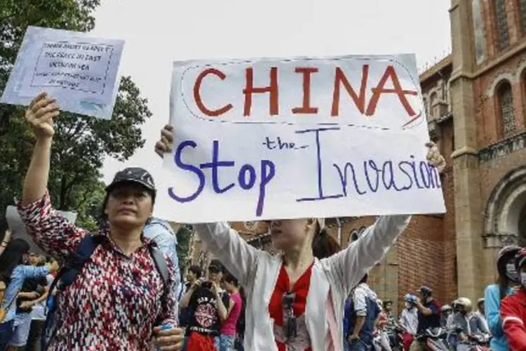 Manifestantes vietnamitas protestam contra China: distúrbios começaram na terça (Le Quang Nhat/AFP)