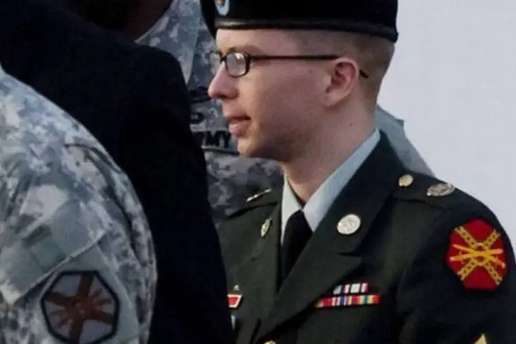 Brladey Manning, de 24 anos, foi acusado formalmente no mês passado por um tribunal militar de "conluio com o inimigo"
 (Jim Watson/AFP)