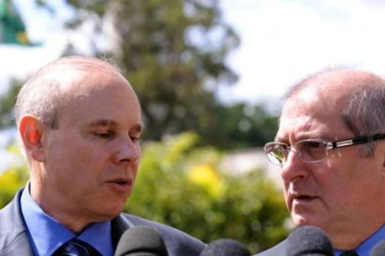 Mantega diz que o governo não tem dinheiro sobrando para os benefícios adicionais (.)