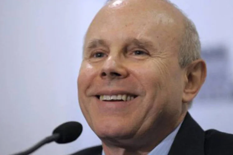 O ministro da Fazenda, Guido Mantega: Brasil deve crescer até 7% em 2010 (.)