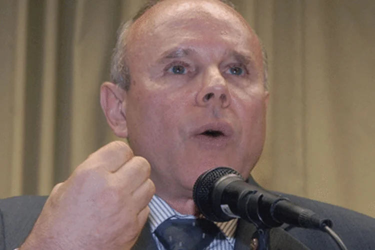 Recorrer ao FMI ainda provoca um estigma, diz o ministro da Fazenda, Guido Mantega (.)