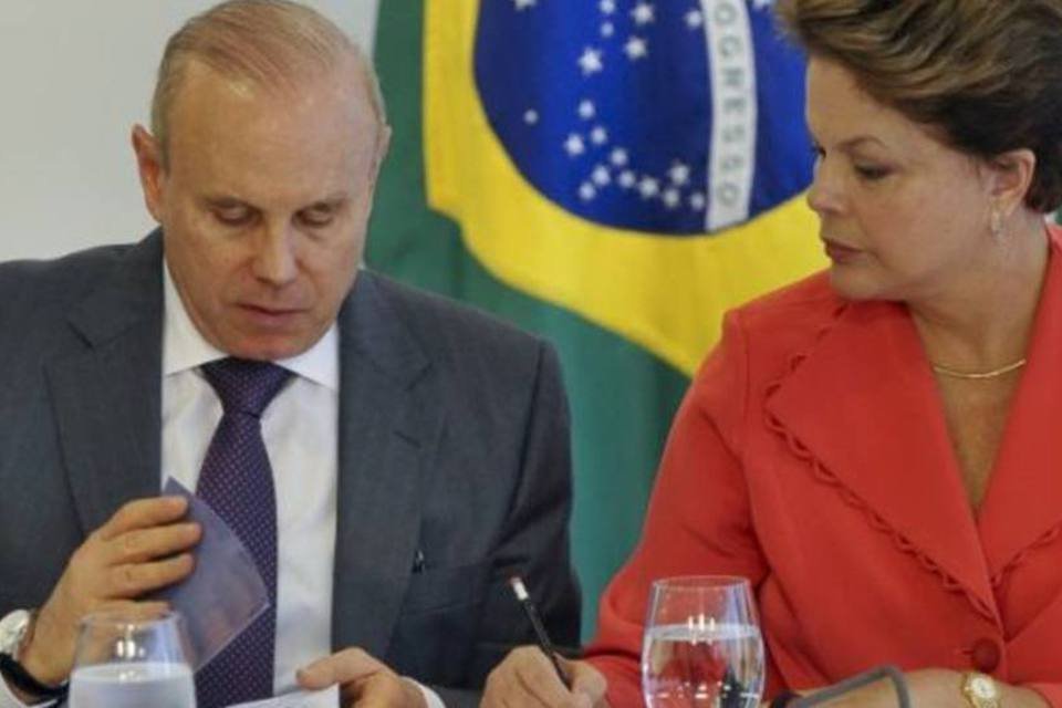 Dilma não pediu demissões no BB e na Previ, diz Mantega