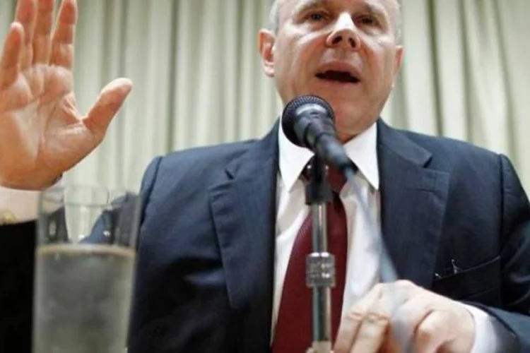 Reportagem da Época fala que Mantega estaria preocupado com a proximidade de Nelson Barbosa com Dilma (Ueslei Marcelino/Reuters)