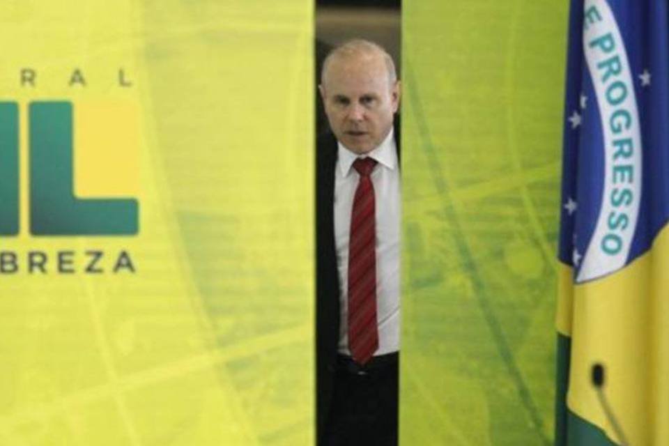 Mantega anuncia ampliação de limite fiscal de SP
