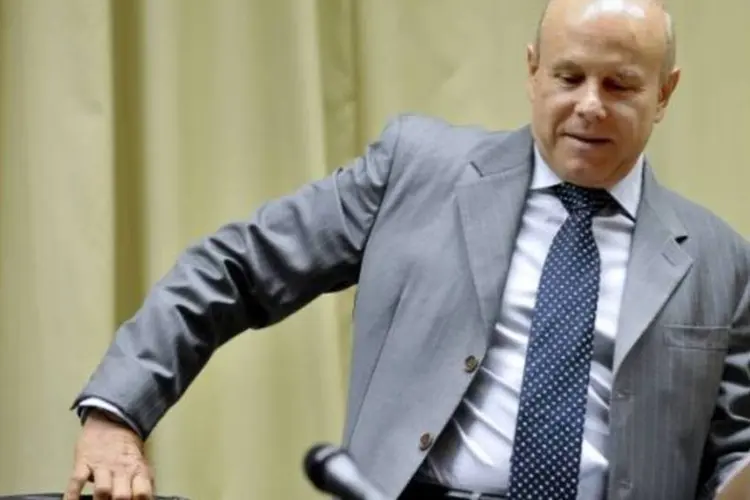 Mantega: "O governo não ficará assistindo impassível a guerra cambial, temos que nos defender" (Elza Fiúza/ABr)