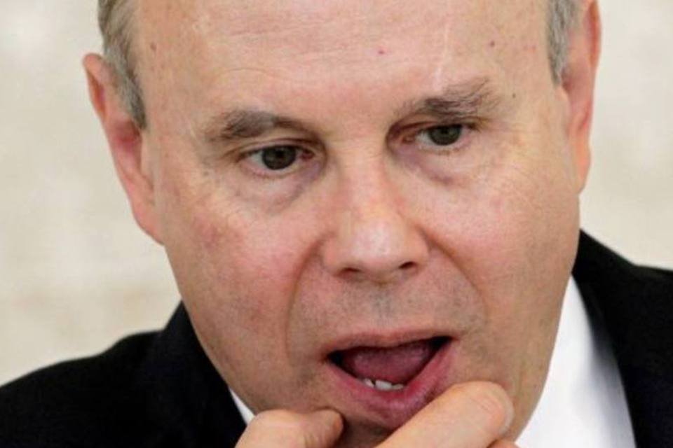 Mantega reconhece crescimento baixo da economia