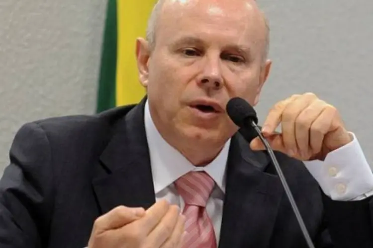 Guido Mantega: é "razoável" usar a Selic (Wilson Dias/Agência Brasil)