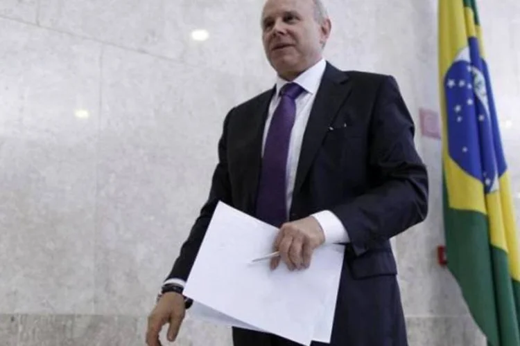 
	Mantega: integrantes da equipe econ&ocirc;mica mant&ecirc;m muita cautela em rela&ccedil;&atilde;o &agrave;s informa&ccedil;&otilde;es sobre a possibilidade de prorroga&ccedil;&atilde;o do incentivo
 (Ueslei Marcelino/Reuters)