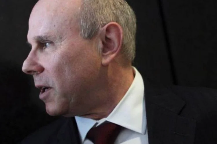 
	Mantega: o ministro da Fazenda est&aacute; reunido com representantes da Abimaq e receber&aacute; empres&aacute;rios da Anfavea
 (Ueslei Marcelino/Reuters)