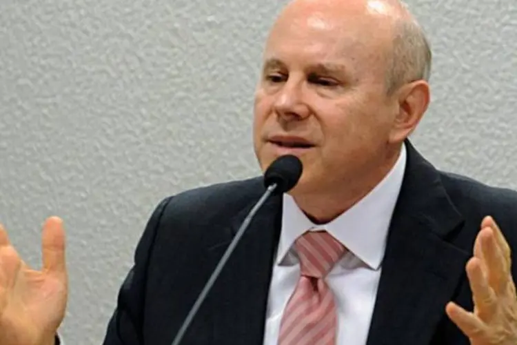 Guido Mantega tomará decisão depois de conversa com ministros (Wilson Dias/ABr)