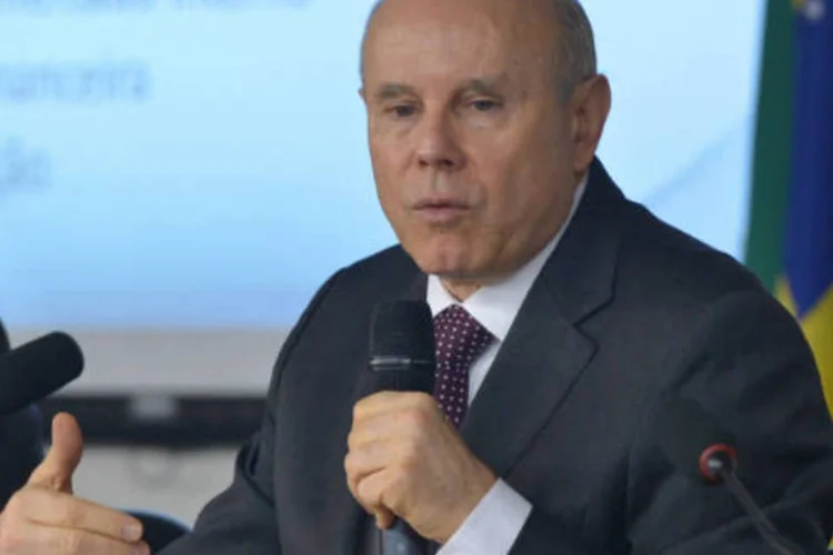 "Continuaremos permanentemente fazendo ajustes e faremos reduções de despesa de custeio para garantir meta fiscal de pelo menos 2,3 %", afirmou o ministro da Fazenda (Wilson Dias/ABr)